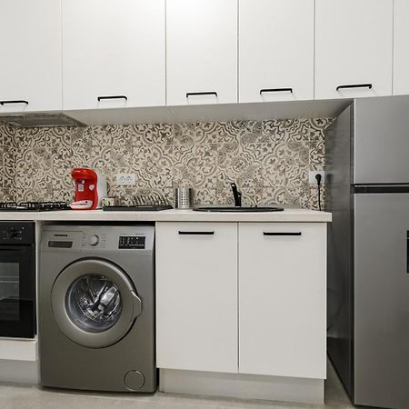 מאמאיה Azure Sea Apartments - Bychoice מראה חיצוני תמונה