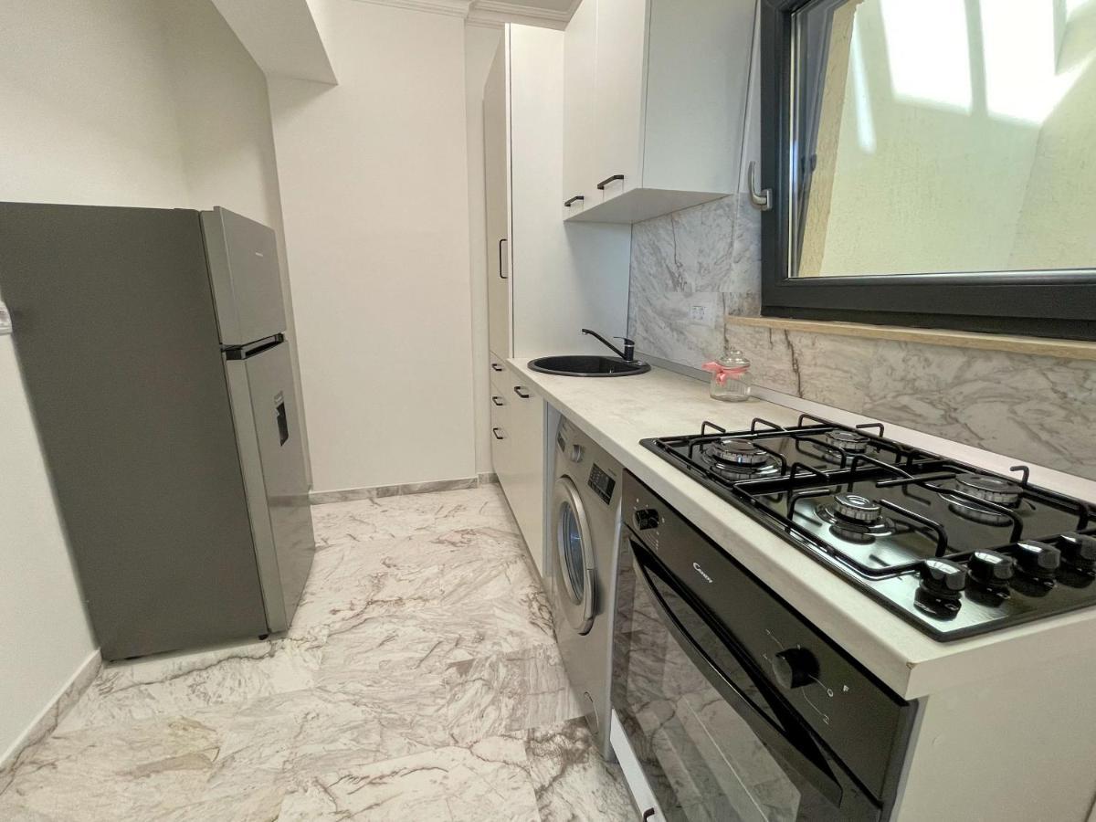 מאמאיה Azure Sea Apartments - Bychoice מראה חיצוני תמונה