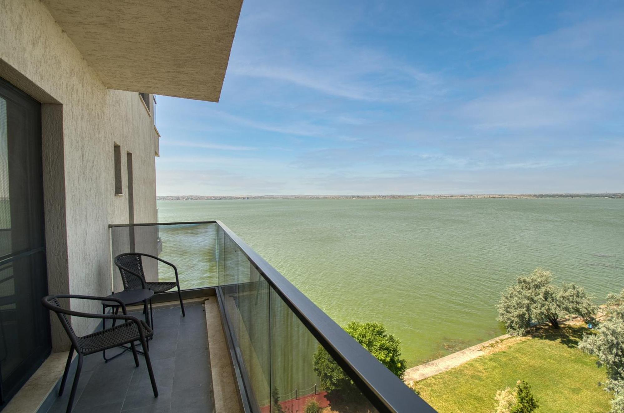 מאמאיה Azure Sea Apartments - Bychoice מראה חיצוני תמונה