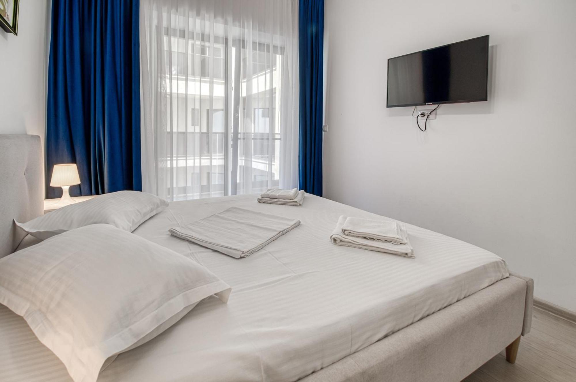 מאמאיה Azure Sea Apartments - Bychoice מראה חיצוני תמונה